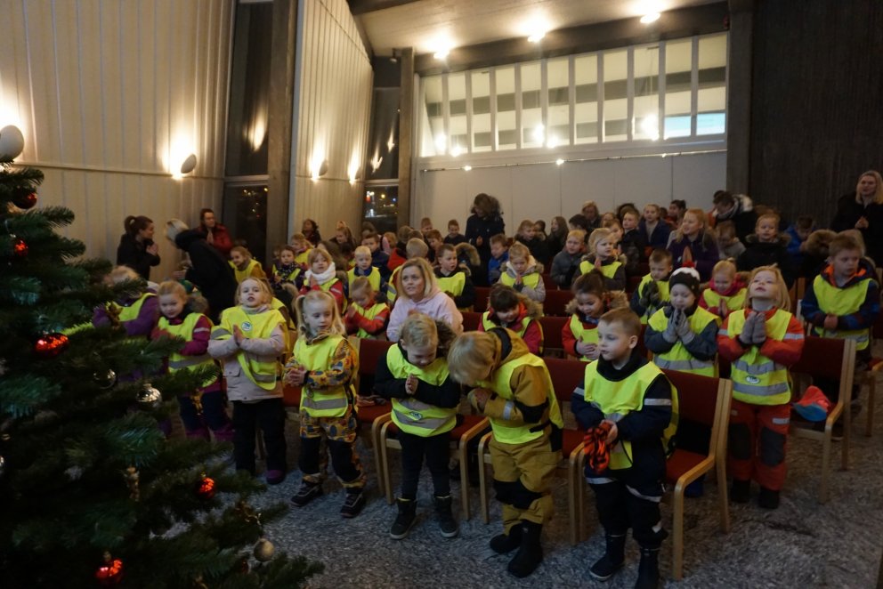 Aðventustund í Ytri-Njarðvíkurkirkju