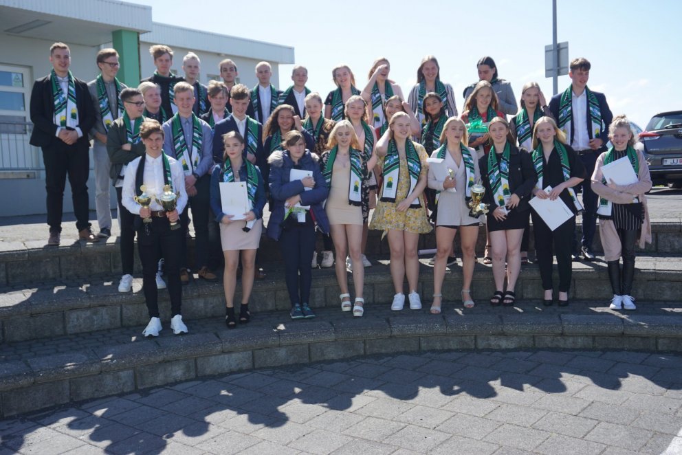 Frá skólaslitum 2019 - Nemendur fæddir 2003.