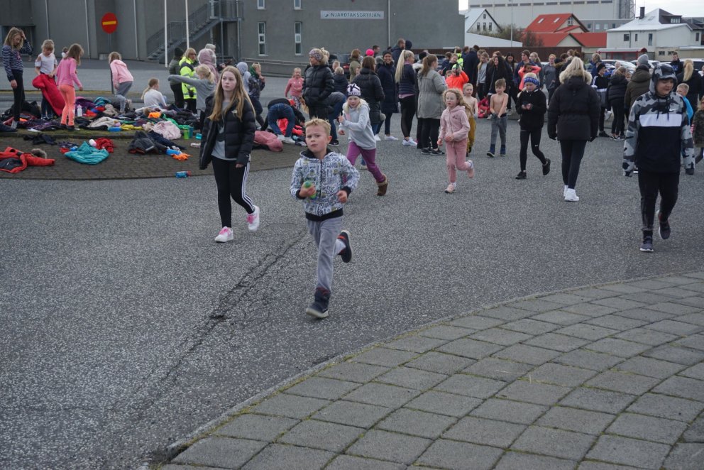 Nemendur hlupu 2151 km.