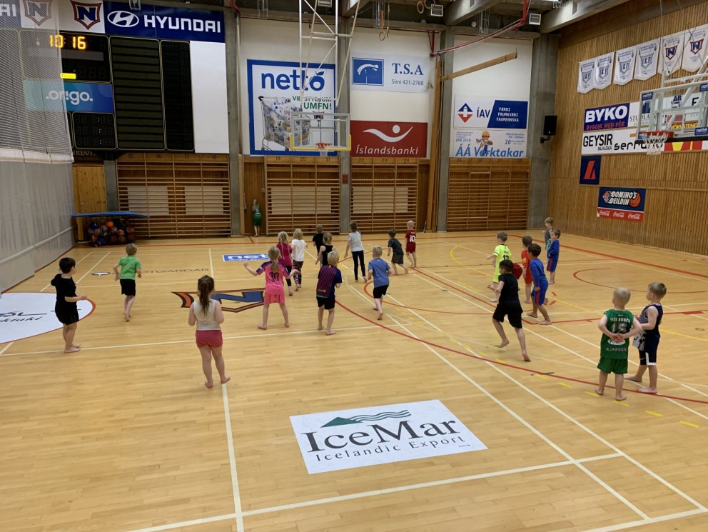 Mynd frá íþróttatíma í morgun