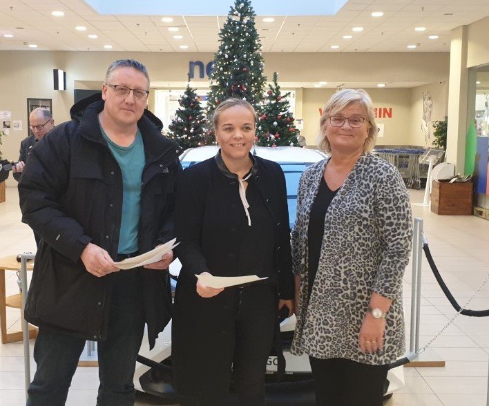 Frá afhendingunni 1. desember