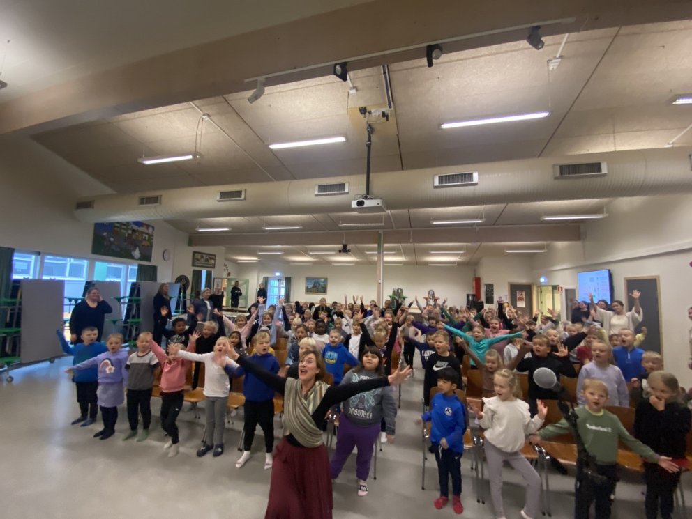 List fyrir alla  - Ævintýrið um Ferðafljóð tónlistarleikhús