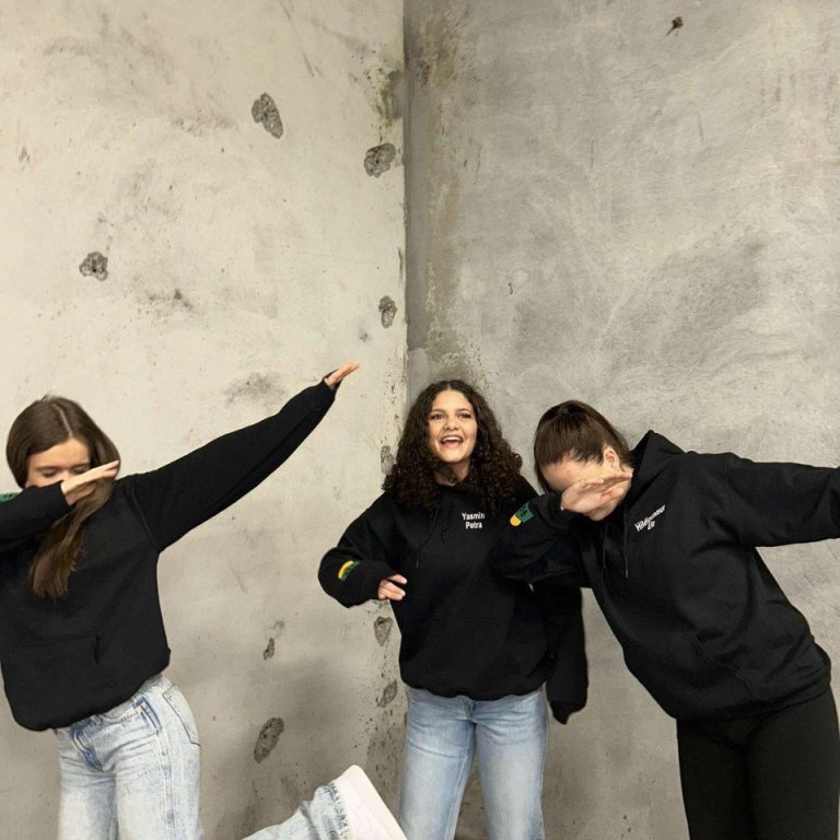 Skólapeysur Njarðvíkurskóla