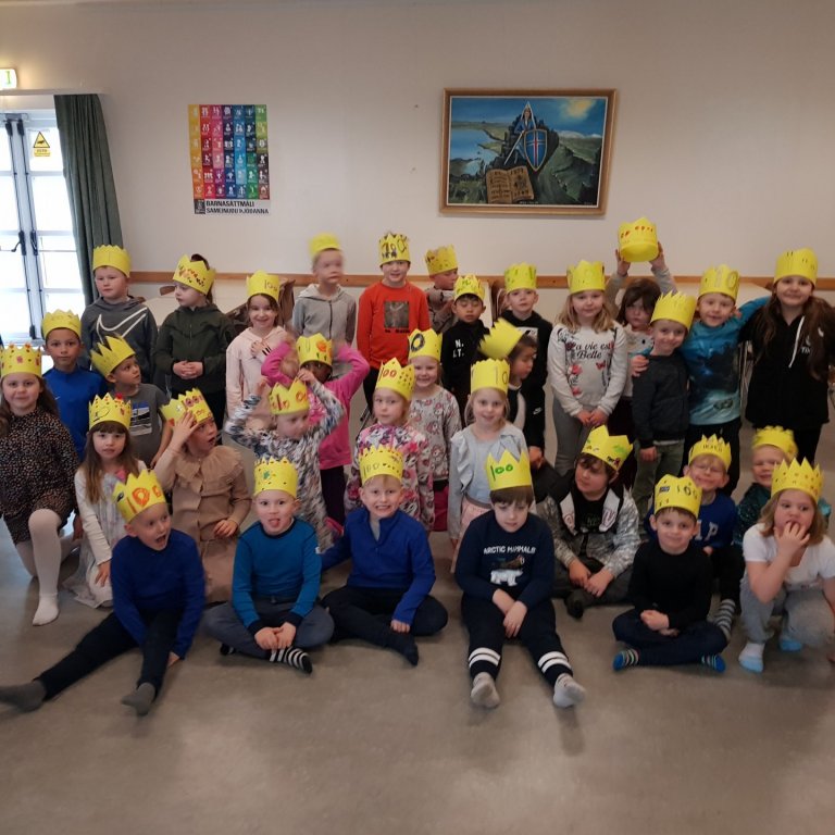 100 daga hátíð 1.bekkjar í Njarðvíkurskóla