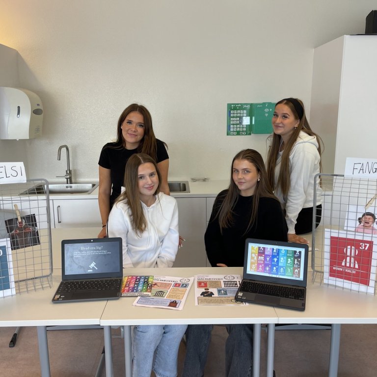 Nemendur í 10. bekk