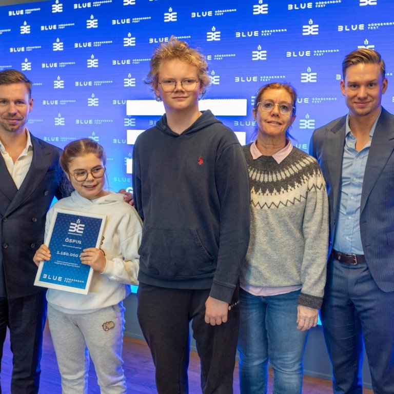 Magnús Þorsteinsson frá Blue, Lena Dominica, Hjálmar Bernhard, Helga Ólína Aradóttir kennari í Ösp o…