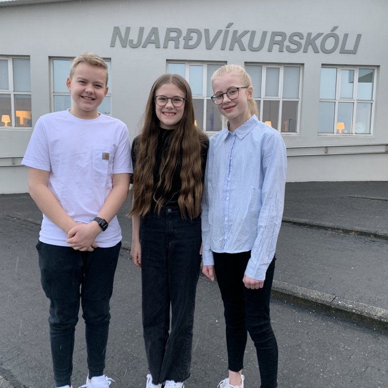 Stóra upplestrarkeppnin í Njarðvíkurskóla