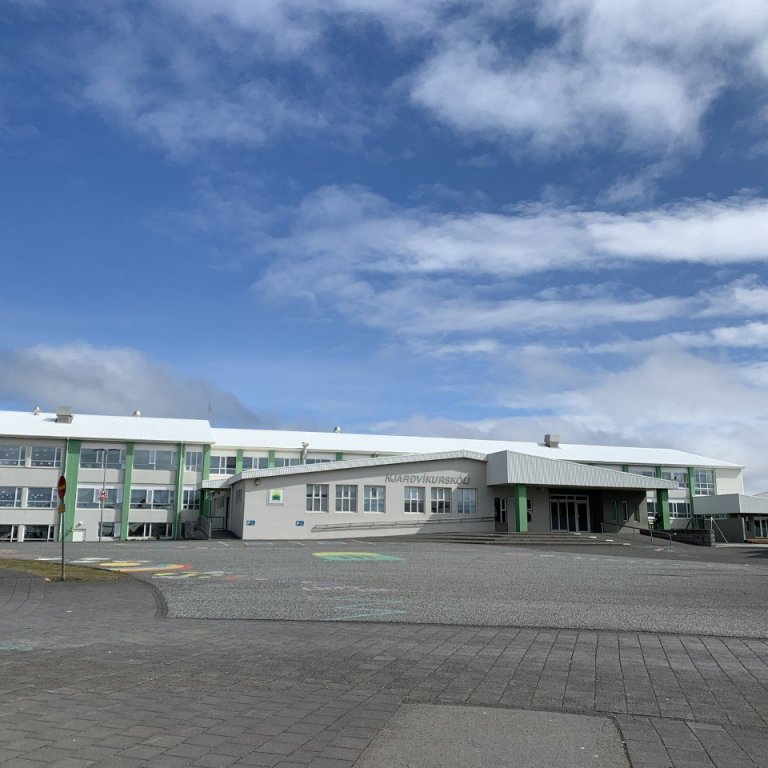 Njarðvíkurskóli